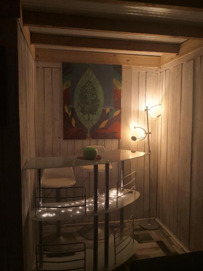 Romantic Woodhouse Casita Camping Aguatona 外观 照片